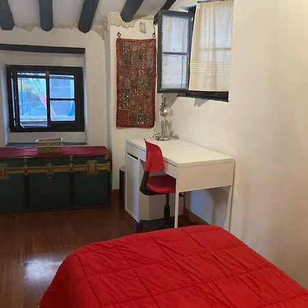 Apartment E...la Tua Oasi Sui Tetti. Genua